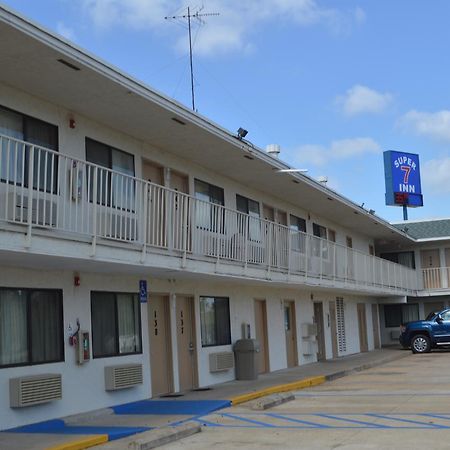 Super 7 Inn Bossier City Exterior photo